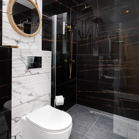 Przestronne 2 Oddzielne Sypialnie Caly Apartament W Spokojnej Dzielnicy Borkowo  Exterior photo